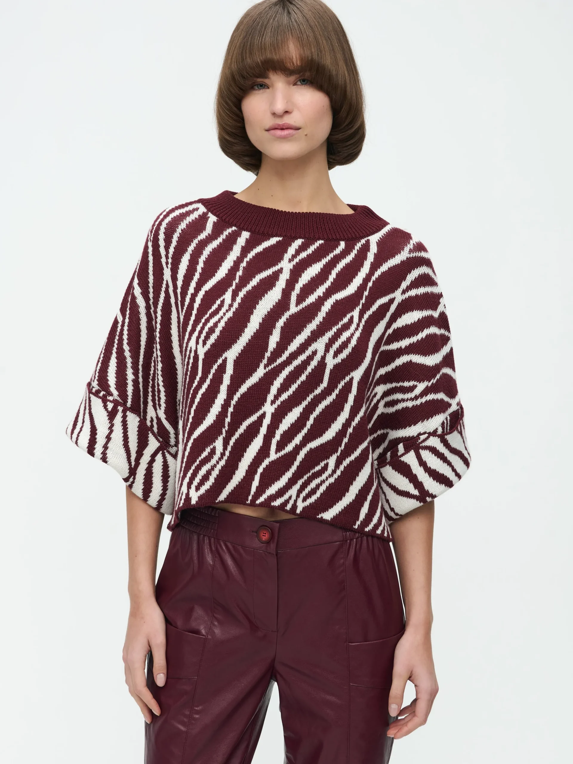 Nouhaila Studio Pullover